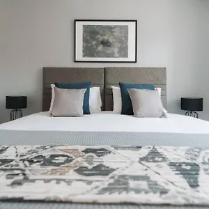 Hoskins House By Horizon Holiday home